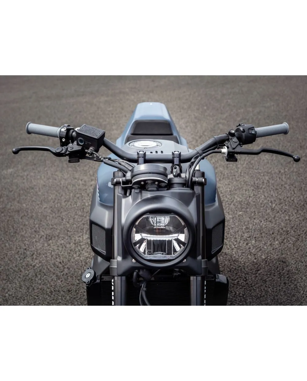 JvB moto Speedometer Bracket for Original Yamaha Instrument aluminium and stainless steel moves the speedometer position downwards